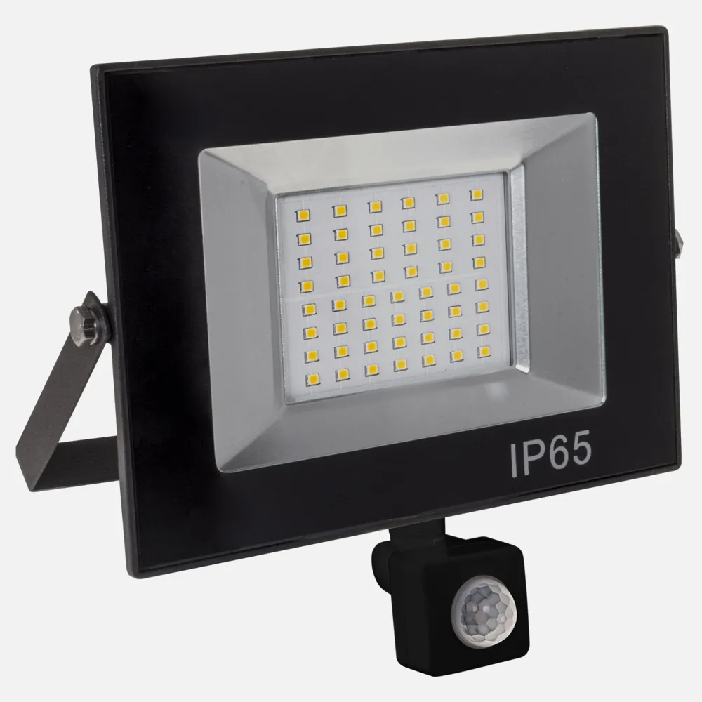 Proyector Kolyma 100w Led C/sensor 6500k Negro