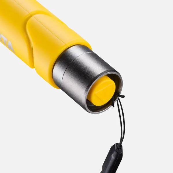 Linterna Led 5w Varta Ipx4 2xlr06 Incluidas Amarillo  16x3,7