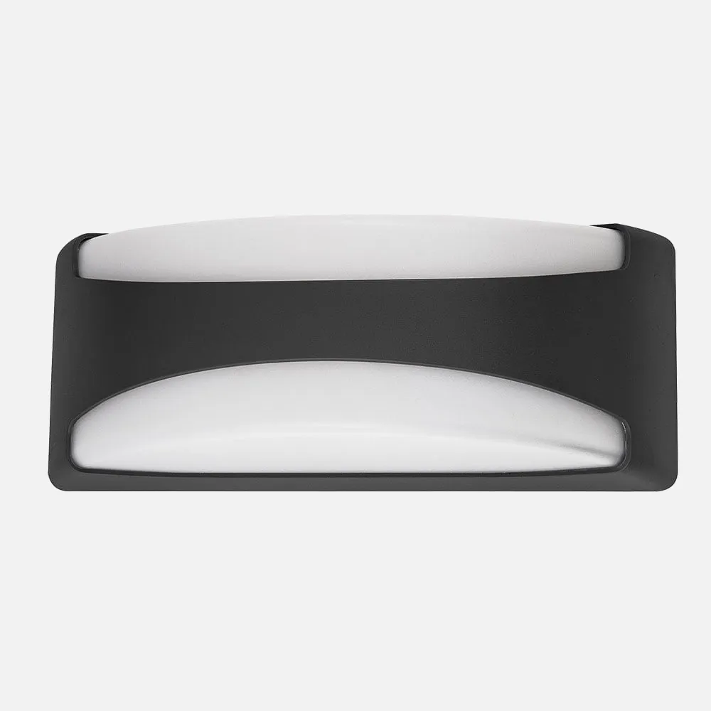 Aplique Exterior Daikon 1xe27 Negro Ip65policarbonato  13,2x32x13
