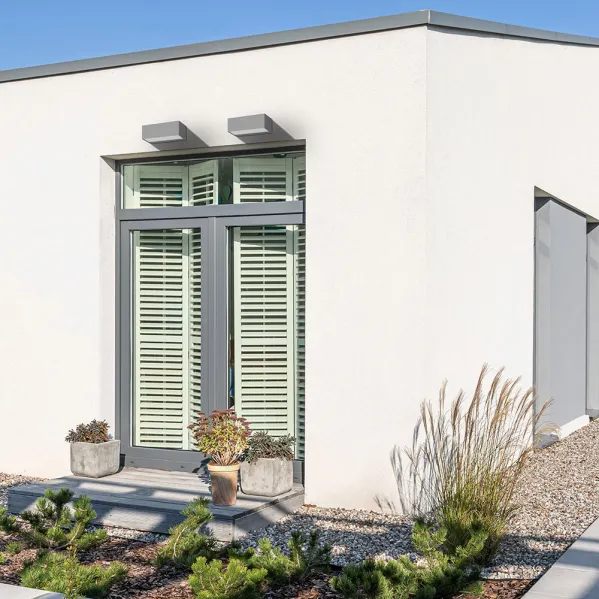 Aplique Exterior Masala 1xe27 Gris Ip65 Policarbonato  9x23x10,1 Cm
