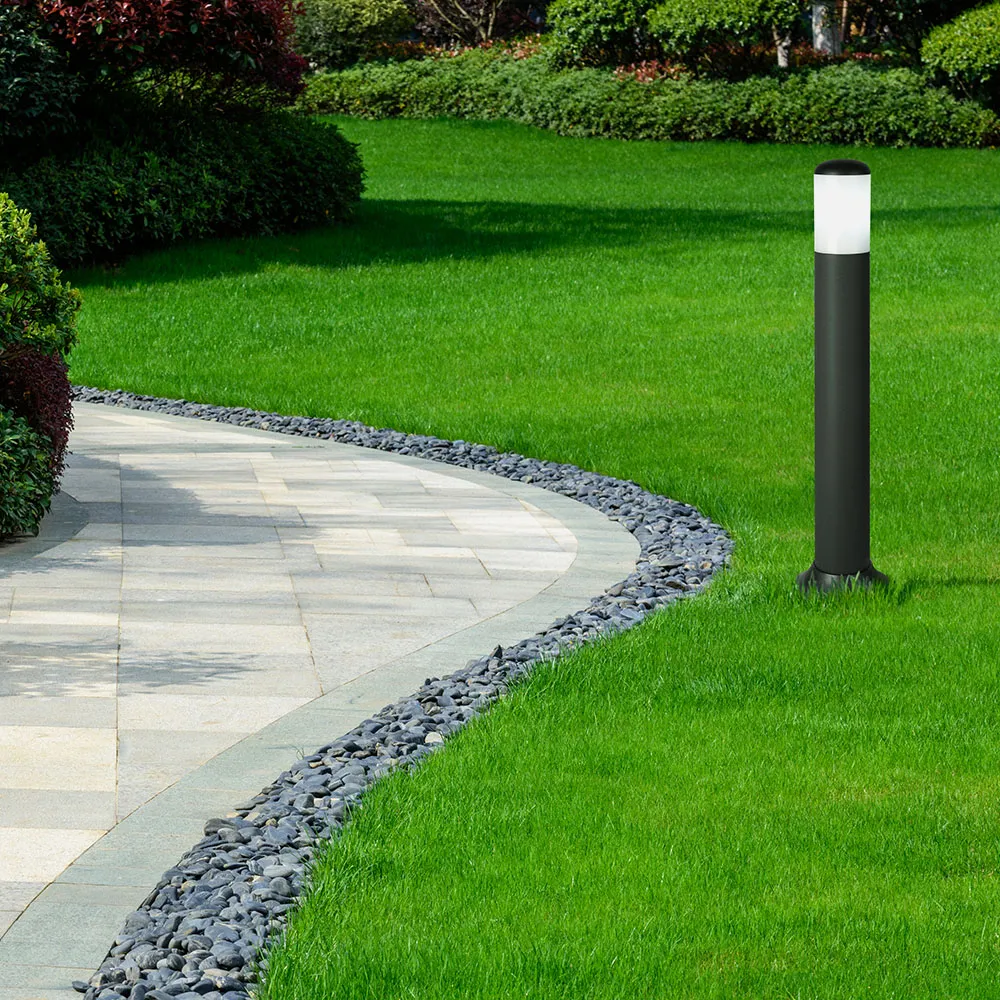 Pilar Exterior Azafran 1xe27 Negro 70x9,1x9,1policarbonato  Ip44