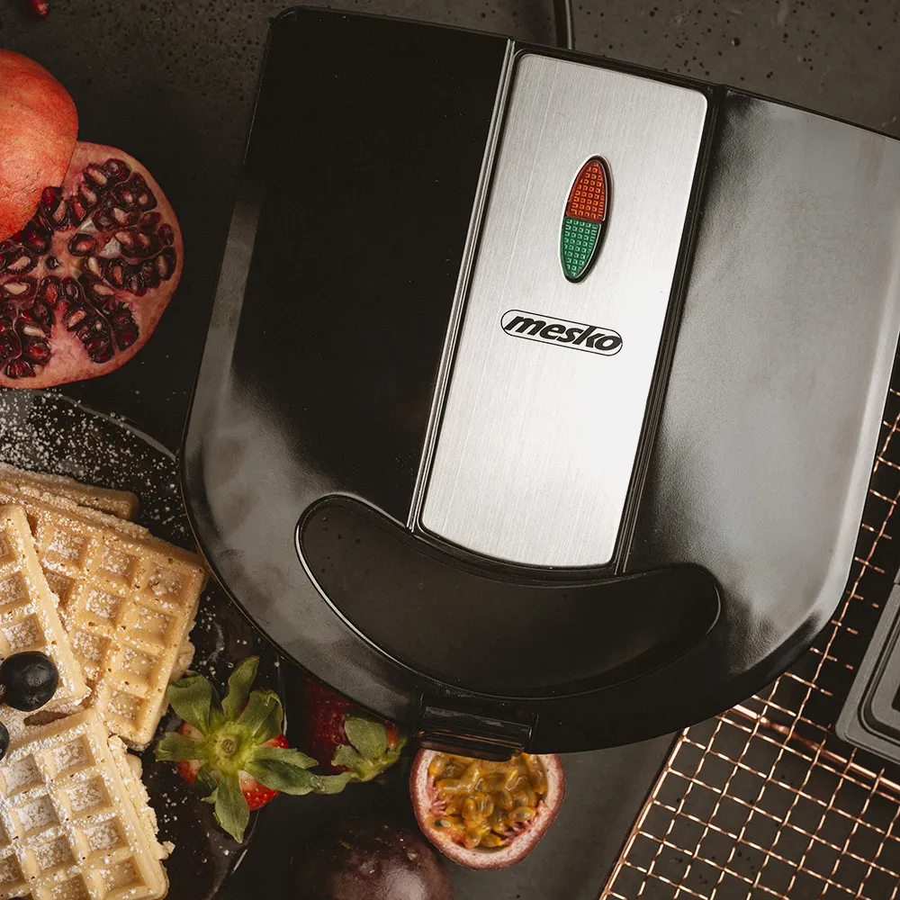 Sandwichera 3 En 1 C/termostato 1000w Antiadherente