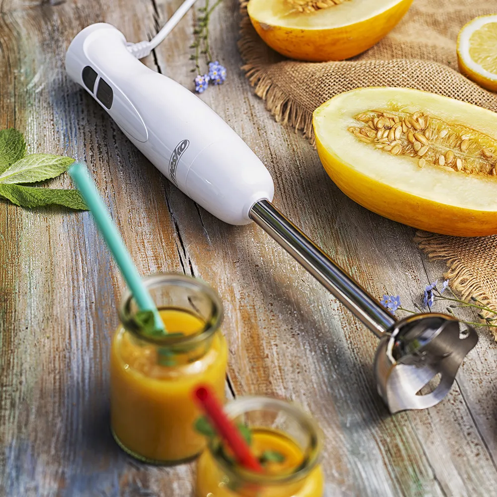 Batidora Mano 300w Cuchillas Acero Inox. 2 Veloc.tapa Removible Mango Ergonomico