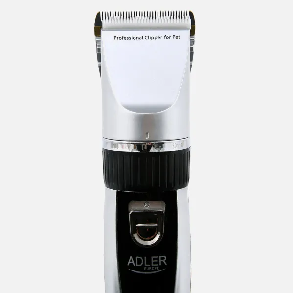 Pet Hair Clippers Ceramic Blade 35w Titanium 4 Combs Extra Battery, Cable and Brush