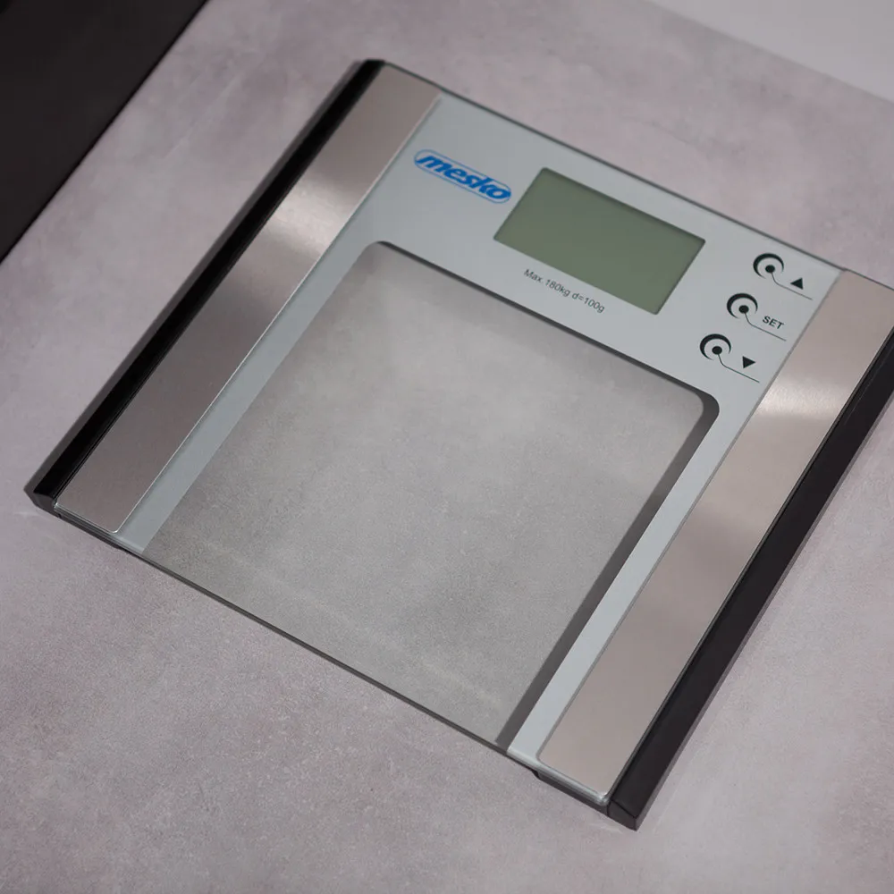 Bascula Baño Electron. Max 180kg Imc Y Varios Apagado Automat. Lcd Grande 12 Memorias