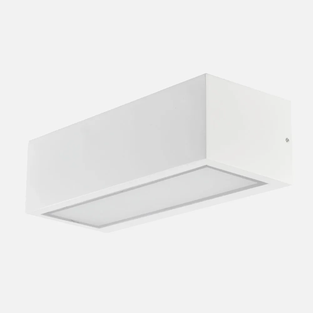 Aplique Exterior Conga Blanco 1xe27 Ip54 8x26x10,8 Cm