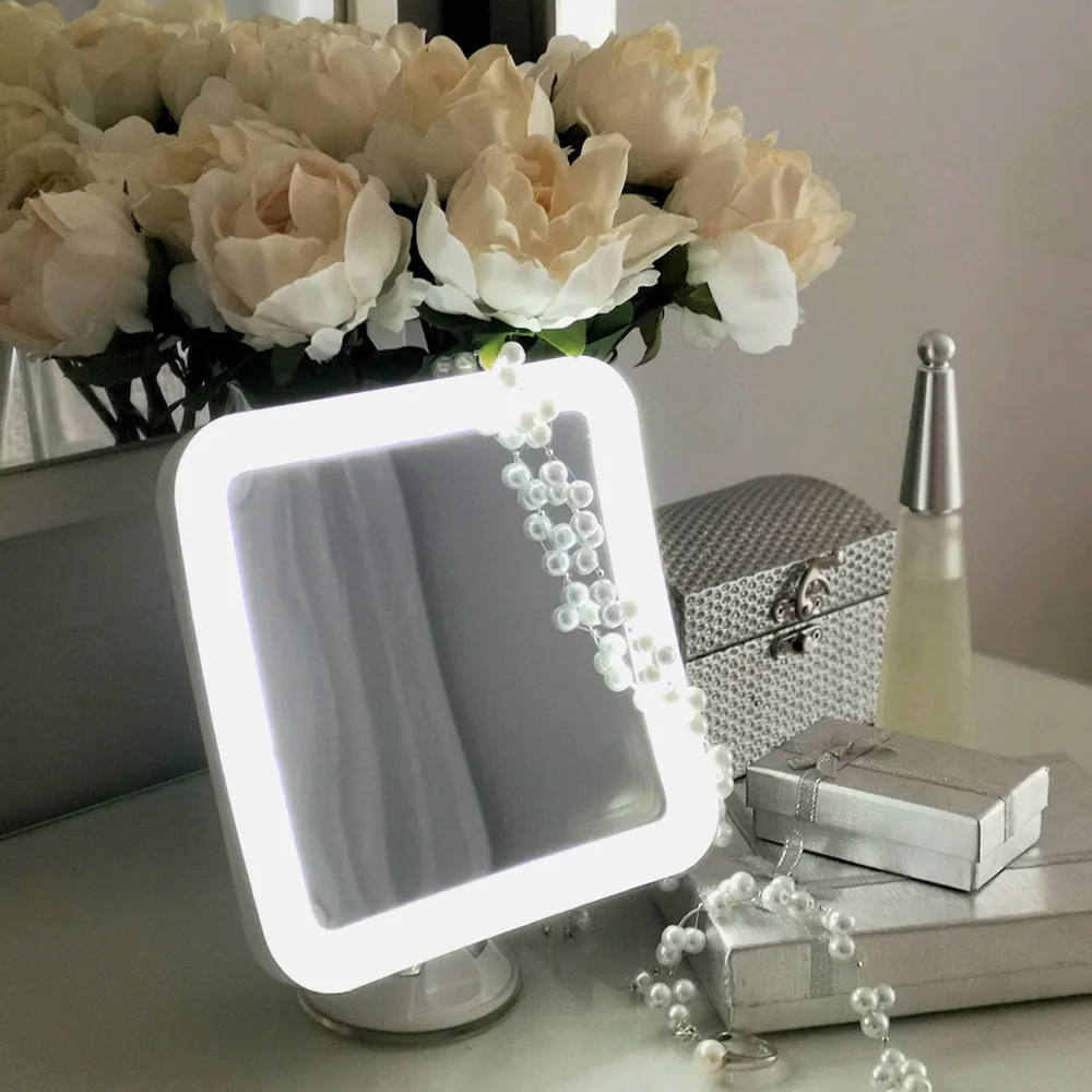 Espejo De Baño 25 Leds 16'30cmx16'30cm 3 Pilas Aa Aumento 5x Ajuste Luz Ventosa Giro 360º