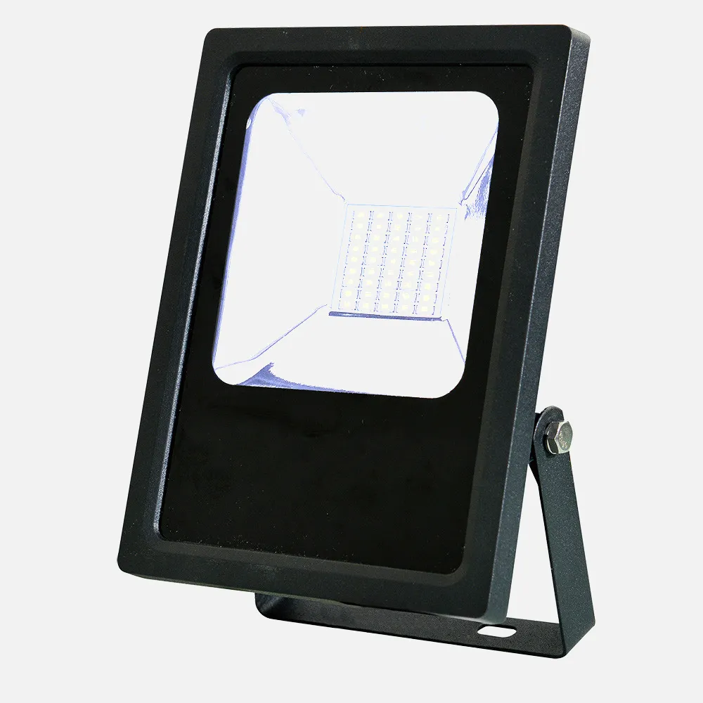 Proyector 20w 6500k Con Sensor Led Smd Quiron 35" 12m Alcance 1600lm 120º (18 X 18 X 3,5)