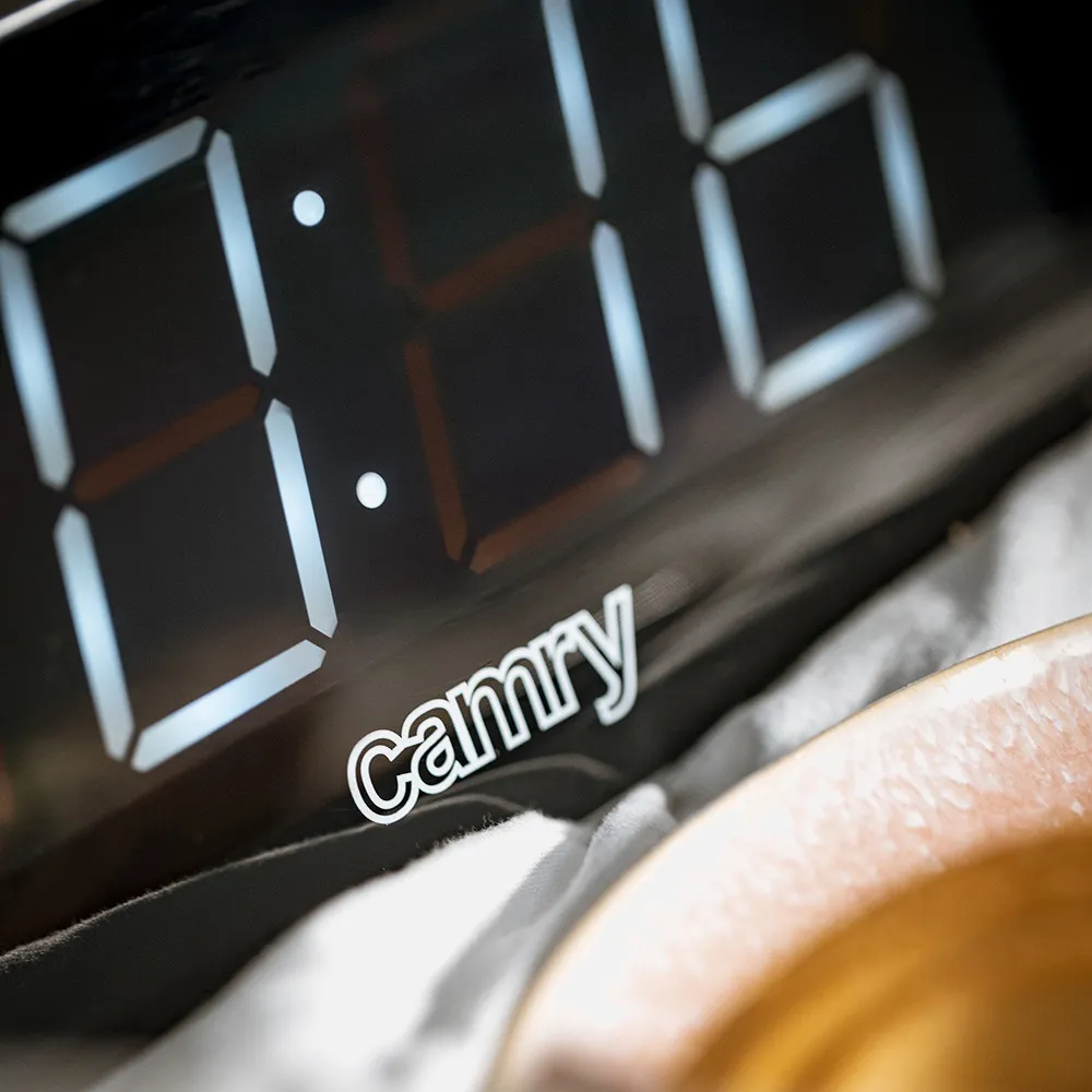 Radio Reloj Pll Am/fm Led 1'8 Brillo Ajustable 20  Memorias Funcion Repeticion Y Sueño