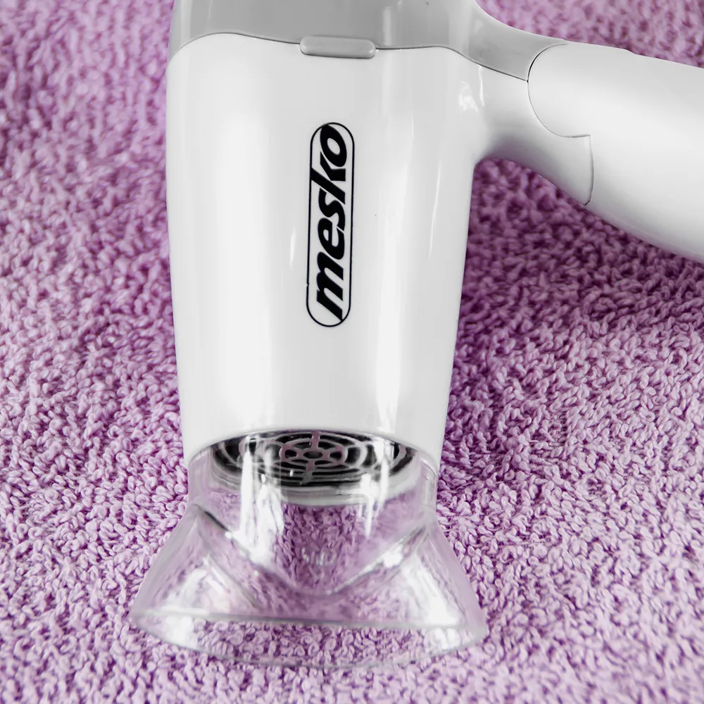 Secador 1200w 2 Vel. Aire 2 Niv. Temperatura  Diseño Moderno Asa Plegable Blanco