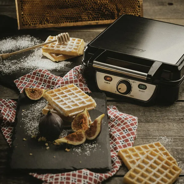 Walfrera 1500w c/thermostat Para 4 Waffles Light On/of Non-stick Fácil Limpeza