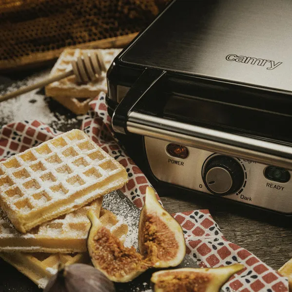 Walfrera 1500w c/thermostat Para 4 Waffles Light On/of Non-stick Fácil Limpeza