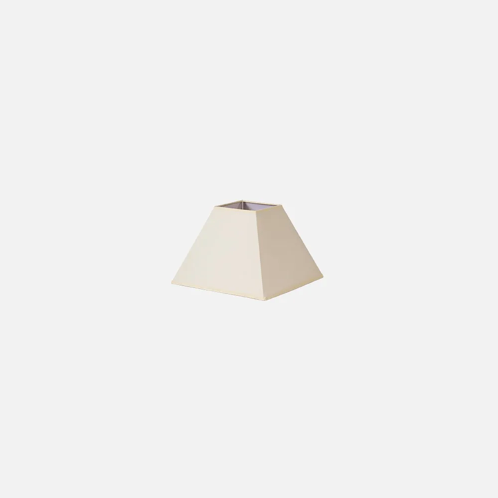 Pantalla Piramide Mezzo E27 Beis 17dx8dx13h  Tejido Popelin