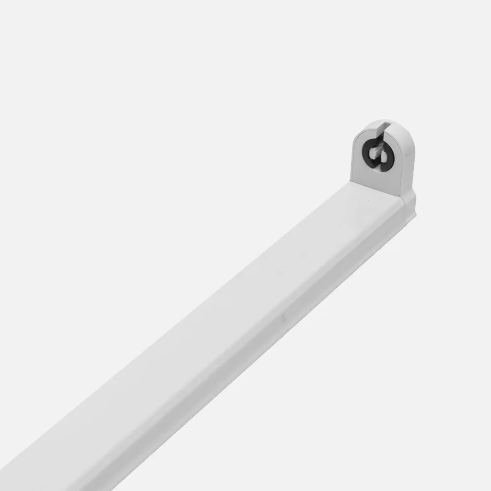 Regleta  Para T8 Led De150cm  Selenite Blanca 4,5x152x3,5 Cm Interconectable