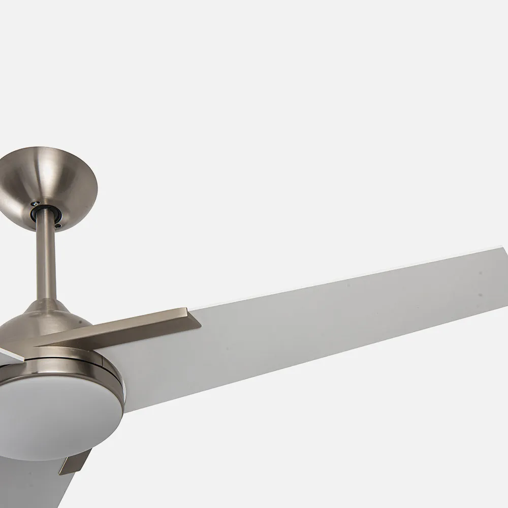 Ventilador 22w Dc Argestes Niquel 3 Aspas Blancas  6Velocidades 3Colores 2180lm 132D C/remoto, Memoria Y Temporizador