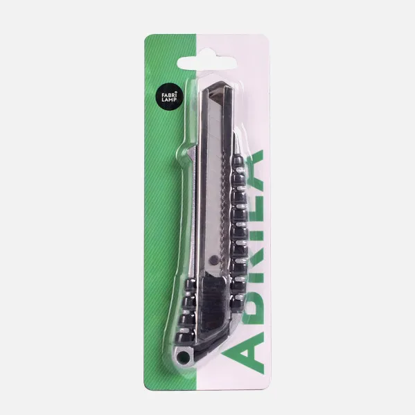 Cutter Knife 18mm Precise Silver/Black Retractable Stainless Steel, Non-Slip, Ergonomic. 2x16x4 Cm