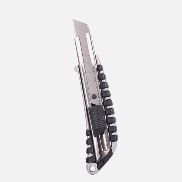 Cutter Knife 18mm Precise Silver/Black Retractable Stainless Steel, Non-Slip, Ergonomic. 2x16x4 Cm
