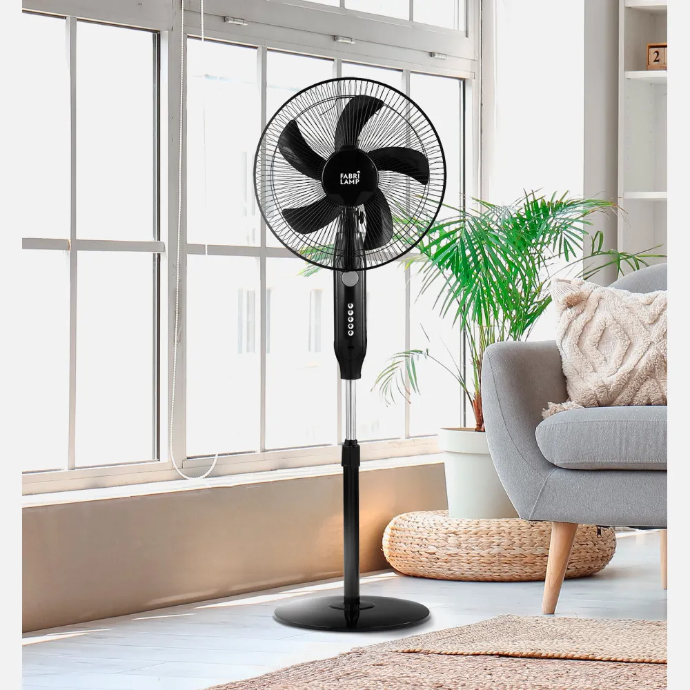 Ventilador De Pie Solar Boreal Negro 30w 3vel 5asp Puerto Usb Motor Dc Y Luz Night  Regx43x38cm Cable 4,20m