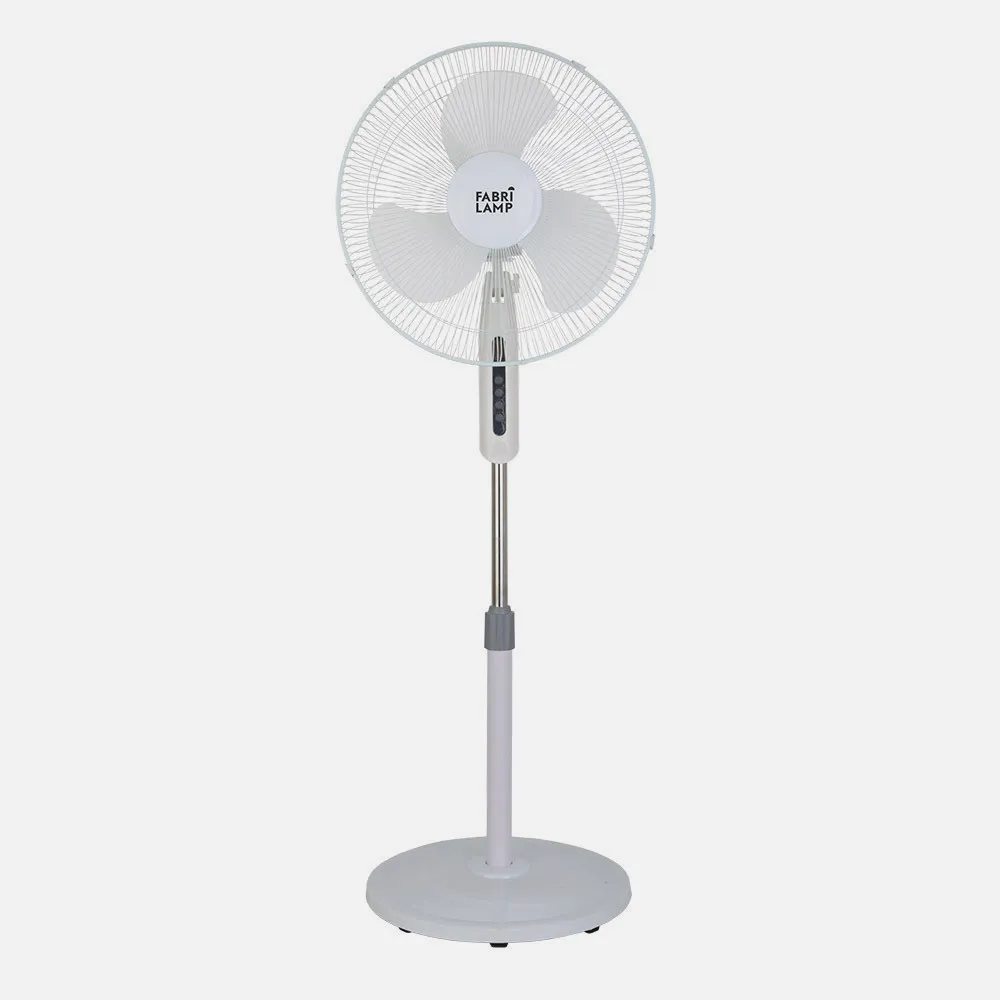 Ventilador De Pie Etesio Blanco 3 Velocides 40w Oscilante 3 Aspas blancas Regx43x40 Cm