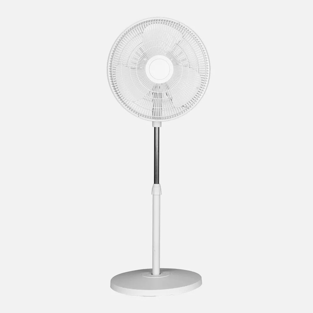 Ventilador De Pie Yamato Blanco 3vel 50w 3asp  Fijo Y Rotatorio Regx41x40cm