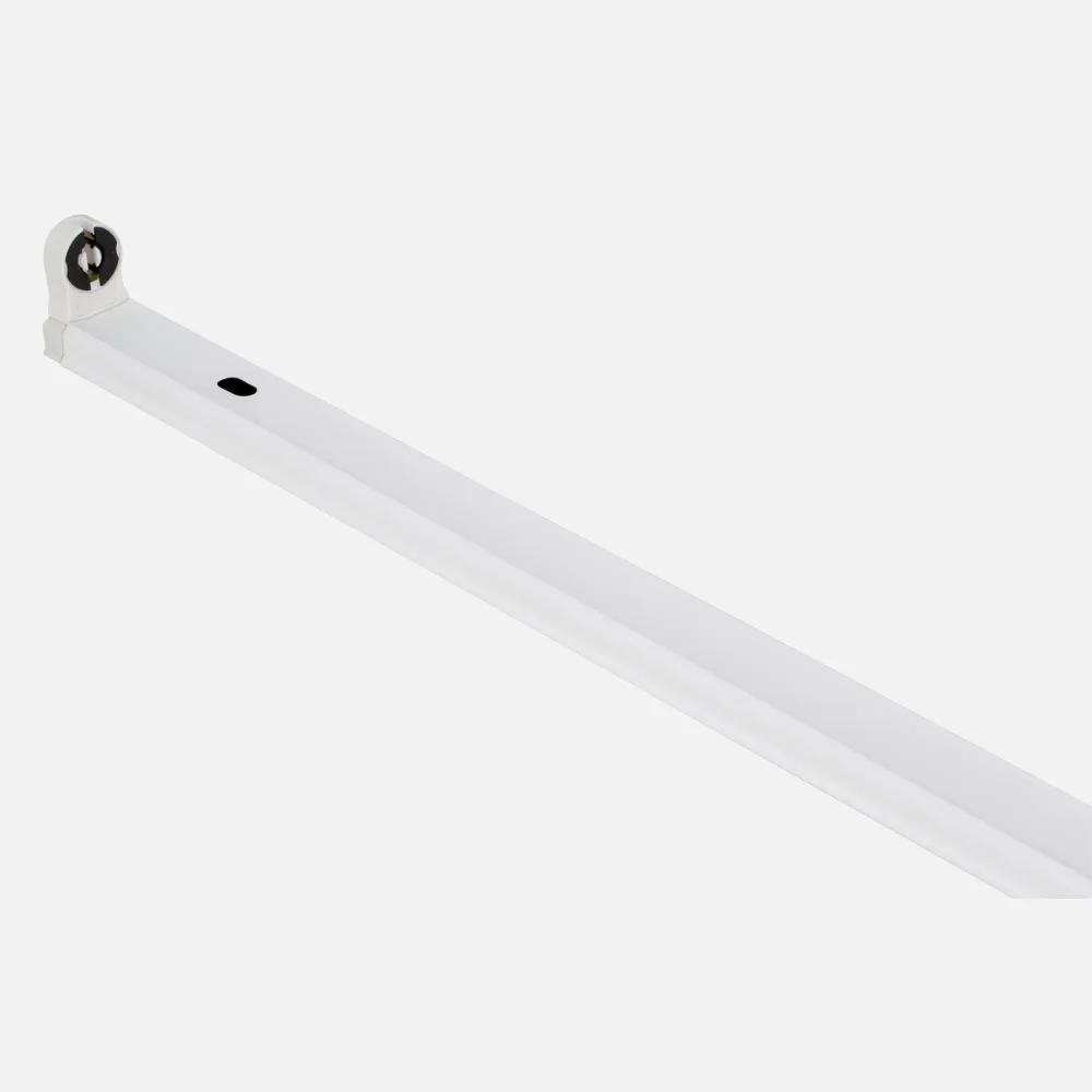 Regleta Para Tubo 1xt8 Led Mica 150cm Blanca  3,3x151x4,5 Cm
